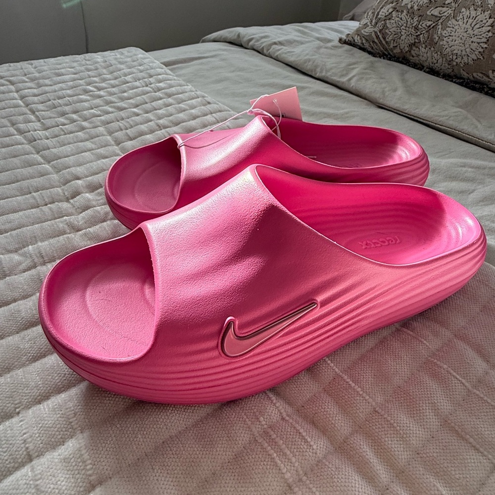 Nike REACT X Slides Size 9